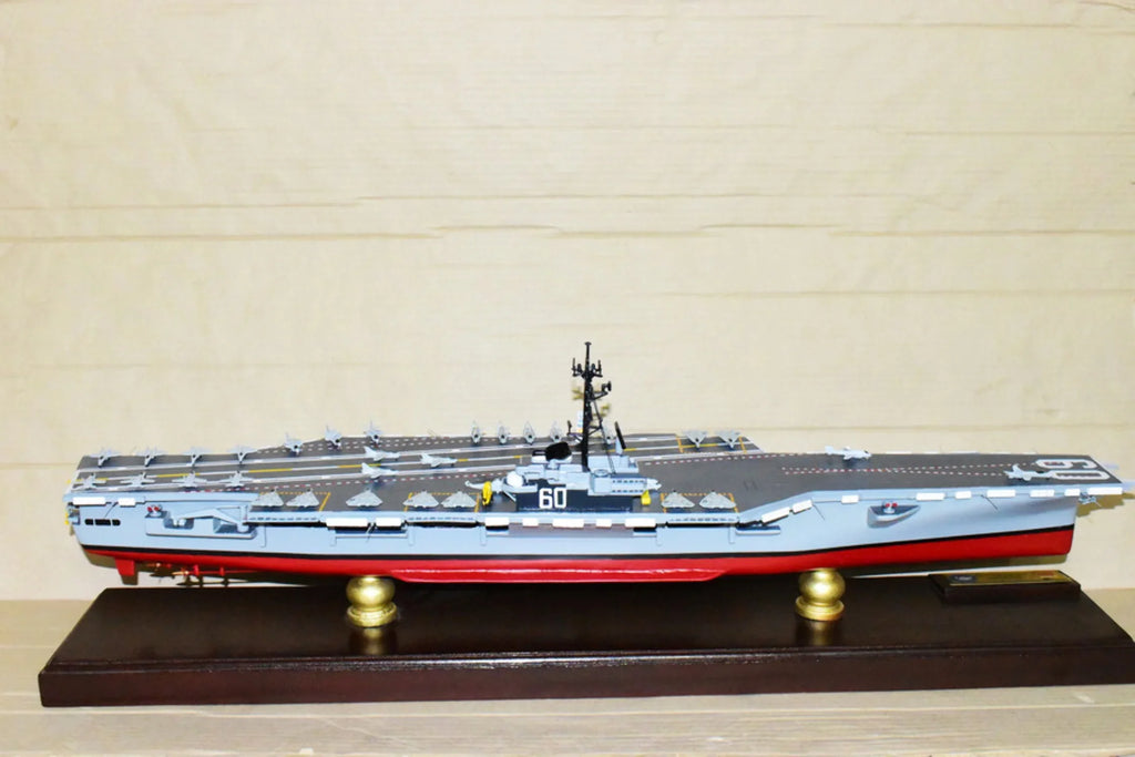 Saratoga -60 Aircraft Carrier Model,Navy,Scale Model,Mahogany,Forrestal Class