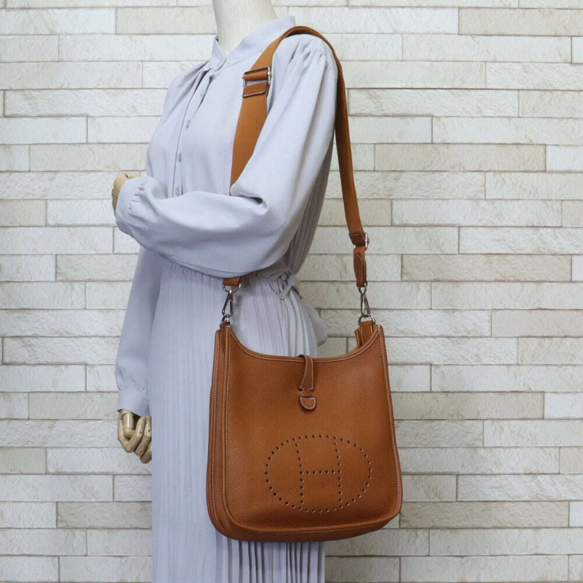 Pre-Owned Hermes Evelyn  Shoulder Bag Taurillon Clemence Brown Women's  (Good)