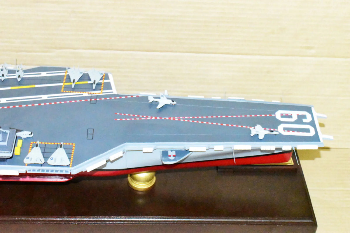 Saratoga -60 Aircraft Carrier Model,Navy,Scale Model,Mahogany,Forrestal Class