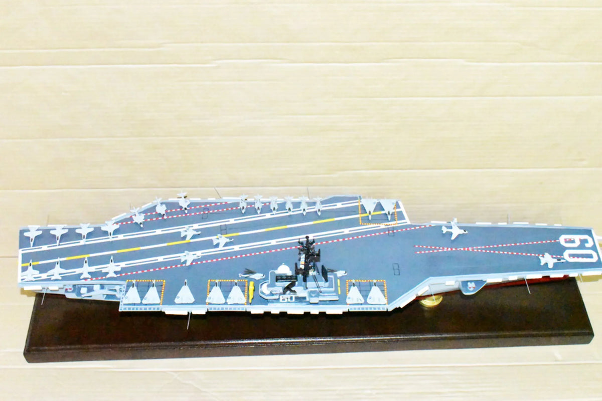Saratoga -60 Aircraft Carrier Model,Navy,Scale Model,Mahogany,Forrestal Class