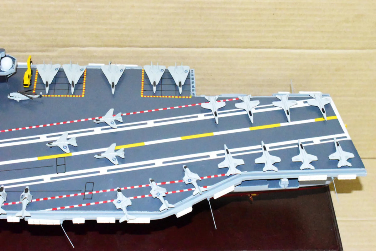 Saratoga -60 Aircraft Carrier Model,Navy,Scale Model,Mahogany,Forrestal Class